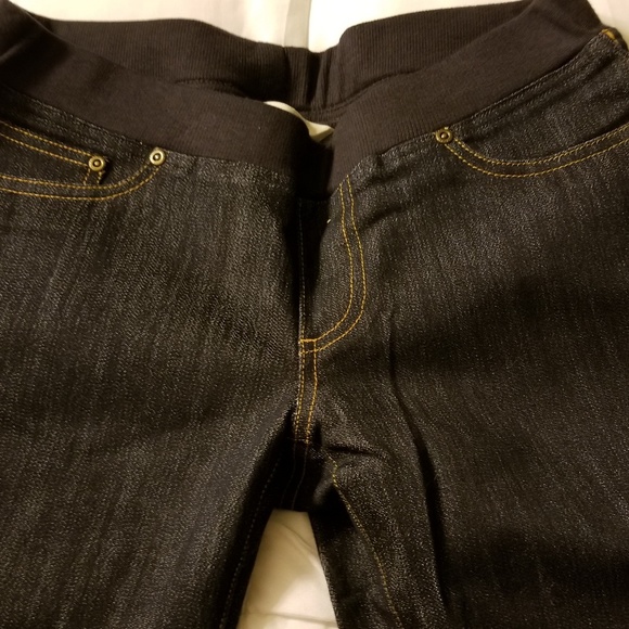 Blue Jeans - Picture 2 of 4